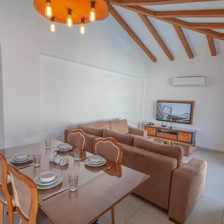 Likya Gold 2+1 Villa, Oezel Havuzlu, 别墅
