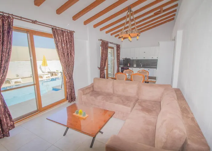 别墅 Likya Gold 2+1 Villa, Oezel Havuzlu,